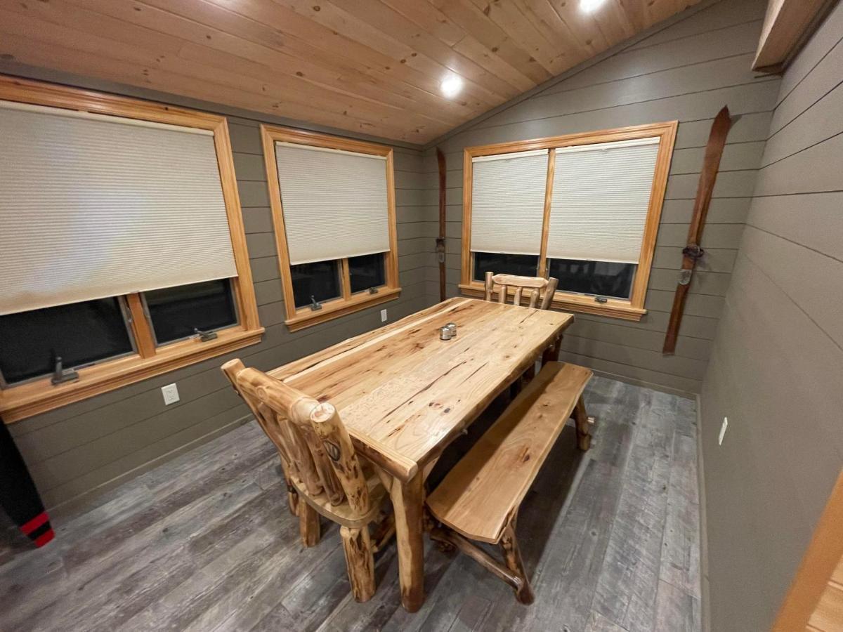 Hôtel Adirondack Lake Cabins à Indian Lake Extérieur photo