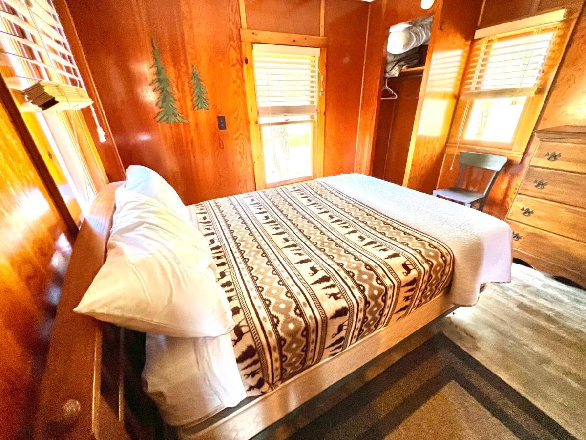 Hôtel Adirondack Lake Cabins à Indian Lake Extérieur photo