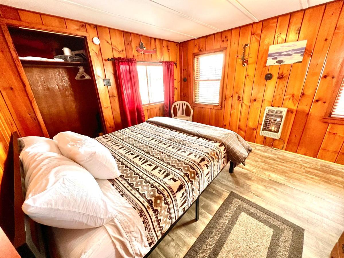 Hôtel Adirondack Lake Cabins à Indian Lake Extérieur photo