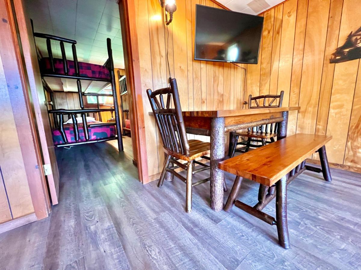 Hôtel Adirondack Lake Cabins à Indian Lake Extérieur photo