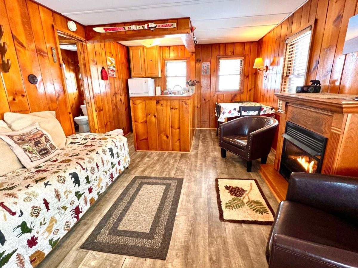 Hôtel Adirondack Lake Cabins à Indian Lake Extérieur photo